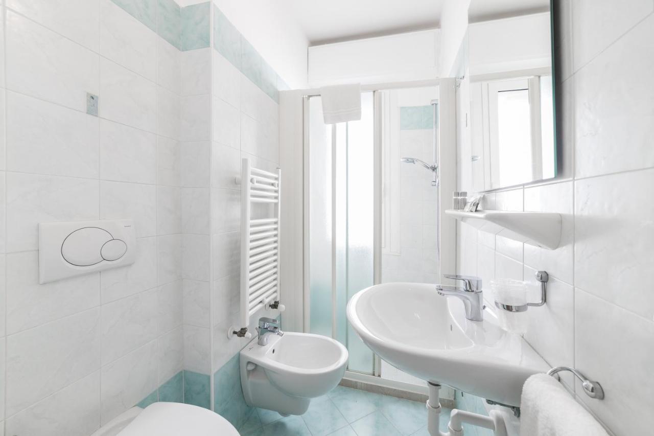 Hotel Amalfi - Smart Hotel Riccione Exterior foto