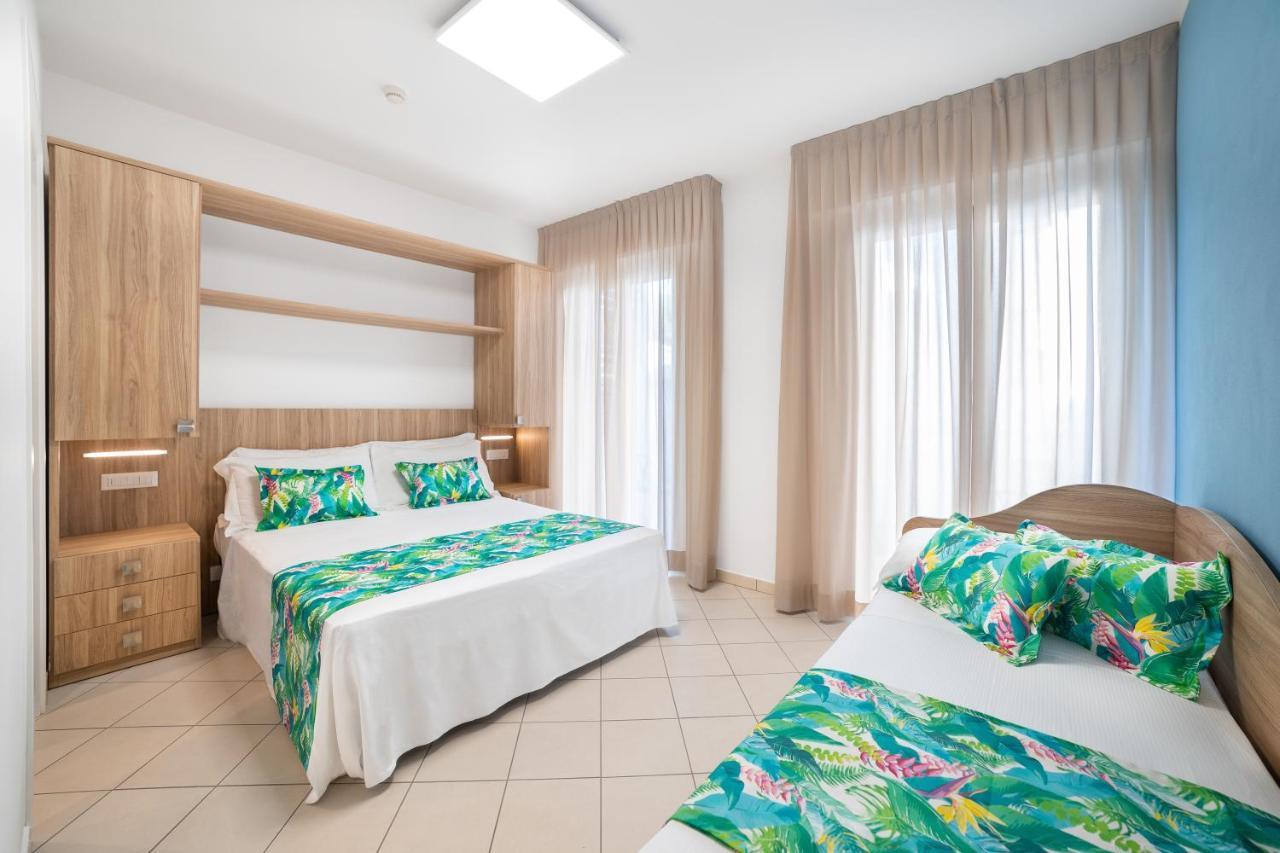 Hotel Amalfi - Smart Hotel Riccione Exterior foto